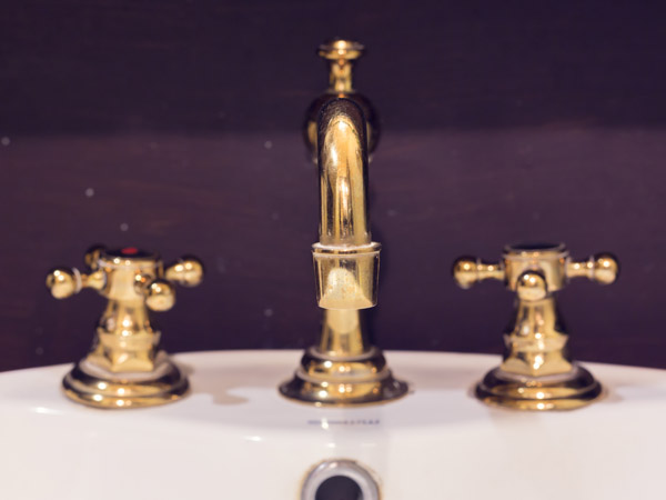 How to Fix a Leaky Compression Faucet in New Orleans