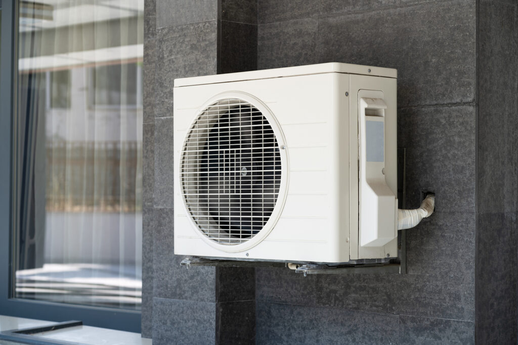 how refrigerant migration causes start up struggles in heat pumps